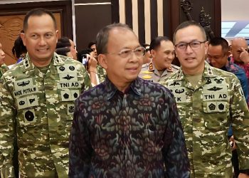 Gubernur Koster Hadiri Pisah Sambut Pangdam IX/Udayana, Ajak TNI dan Forkopimda Terus Kompak Jaga Bali
